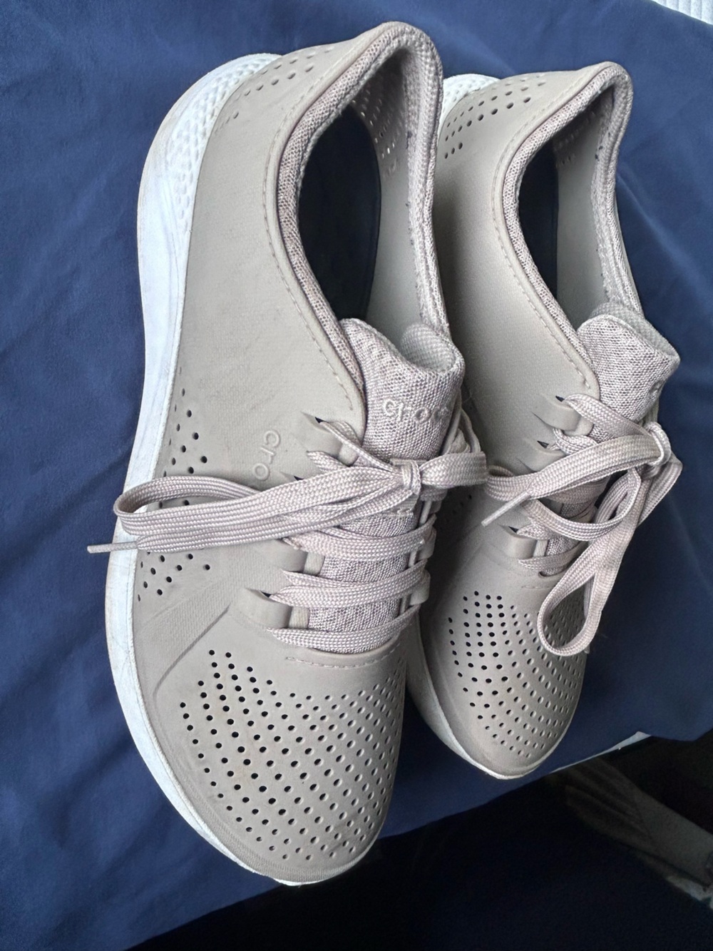 CROCS Lite Ride Men’s Sneakers-Tan